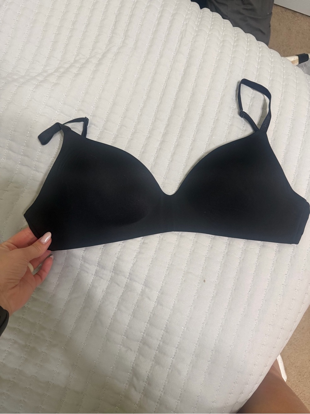 Victoria's Secret Smooth Black Molded T-Shirt Bra
